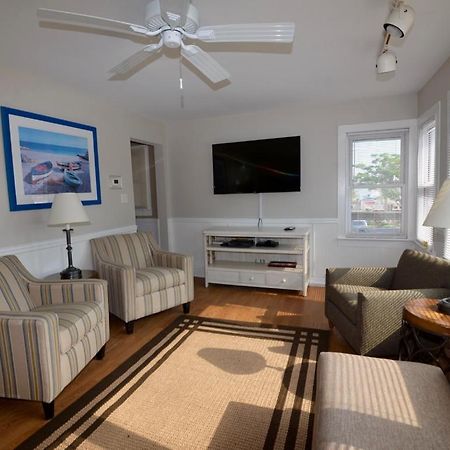 Surf Club Oceanfront Hotel デューイ・ビーチ エクステリア 写真
