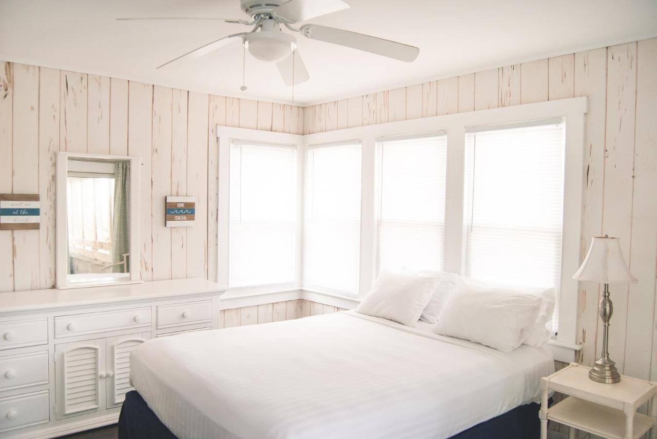 Surf Club Oceanfront Hotel デューイ・ビーチ エクステリア 写真