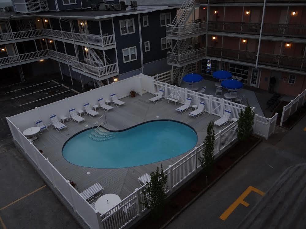 Surf Club Oceanfront Hotel デューイ・ビーチ エクステリア 写真